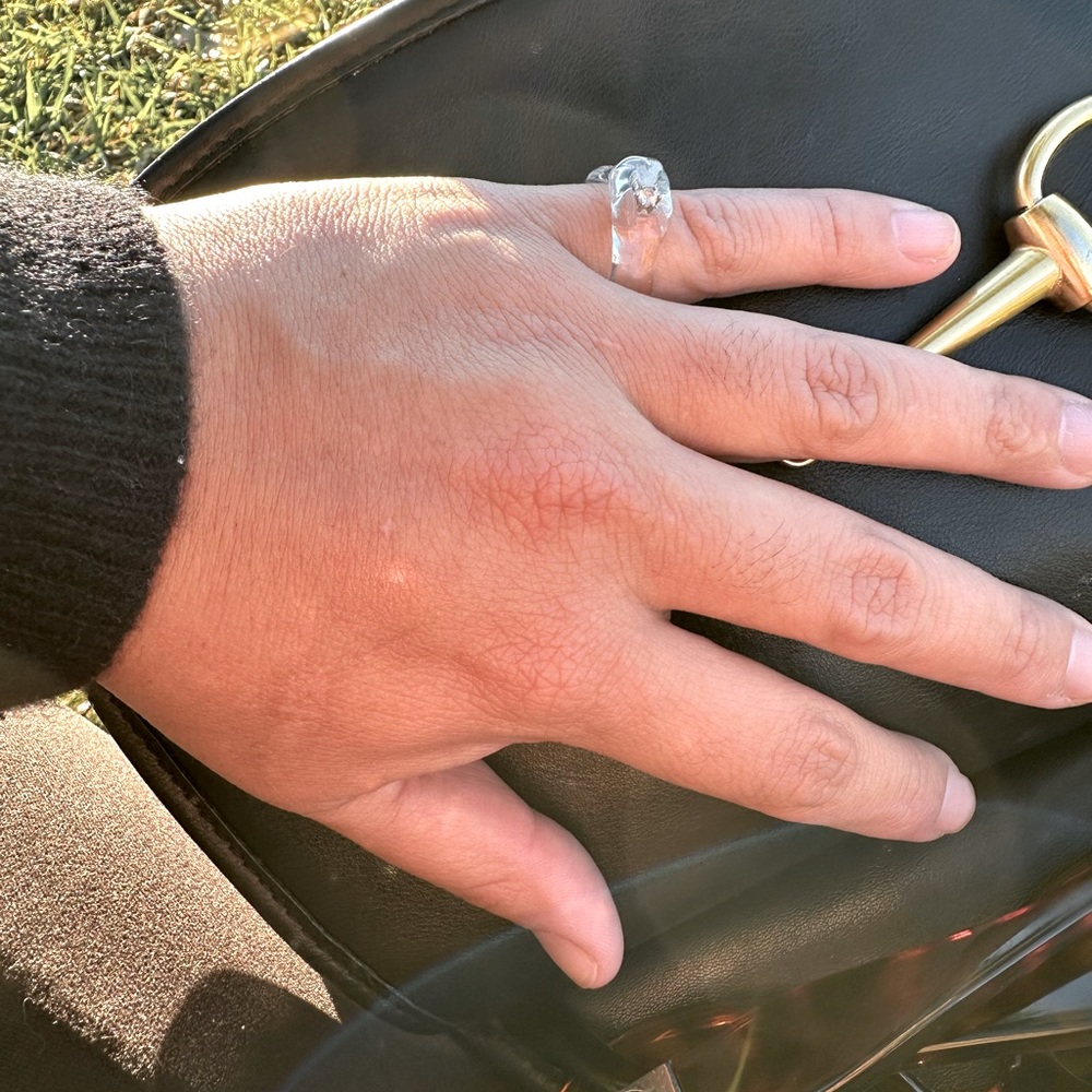 Le Sel Her Body glass ring, with White Sapphire